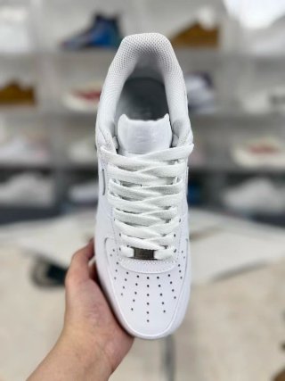 Nike Air Force 1 Low Talla 42 Blancas
