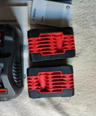 NUEVO Cargador y Baterías Bosch ProCORE 18V 4 Ah