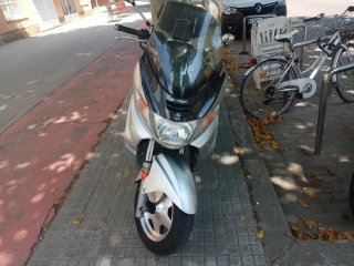 Suzuki Burgman 250cc  gris