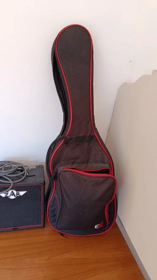 Guitarra Eléctrica Azul Metálico