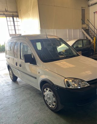 Opel Combo C 2011