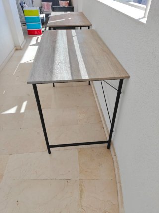 Dos (2) Mesas Escritorio Madera y Metal