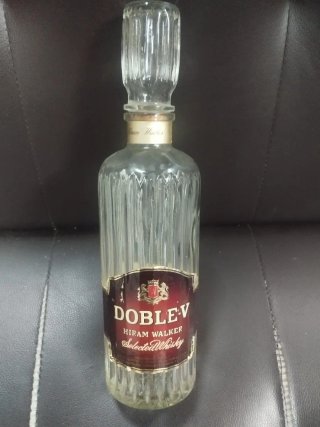 Botella antigua Doble V Hiram Walker