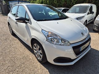 Peugeot 208 XAD 75CV Van