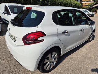 Peugeot 208 XAD 75CV Van