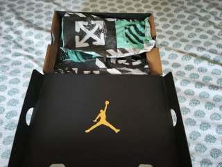Jordan 1 Off-White Rojo Blanco