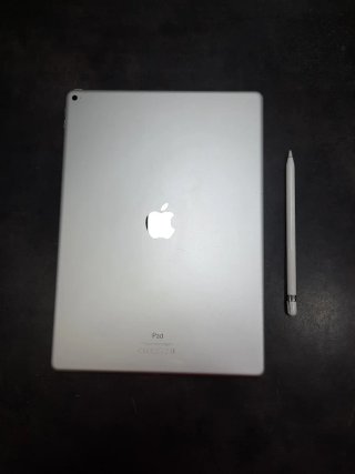 iPad Pro 12.9 A1584 32GB + Apple Pencil