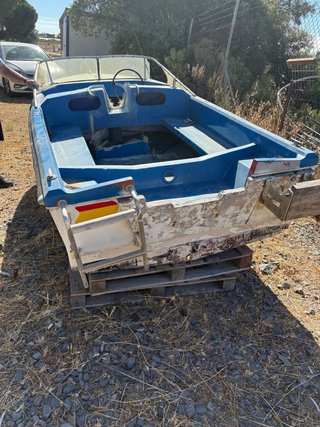 Casco de barco lancha 4m con papeles