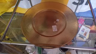 Plato decorativo dorado