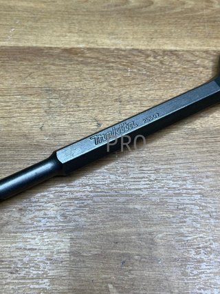 Cincel ancho D-25616 MAKITA