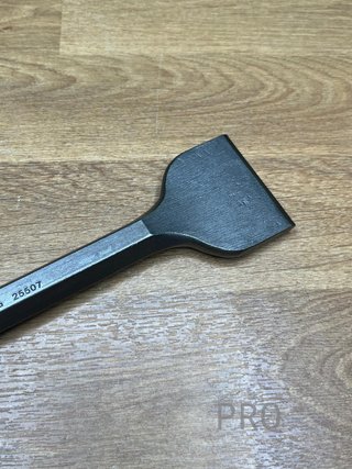 Cincel ancho D-25616 MAKITA
