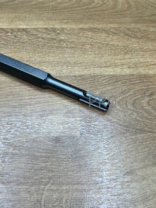 Cincel ancho D-25616 MAKITA
