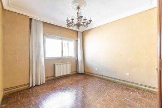 Piso en venta en Vista Alegre en Madrid