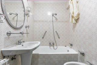 Piso en venta en Vista Alegre en Madrid