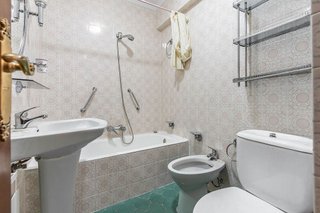Piso en venta en Vista Alegre en Madrid