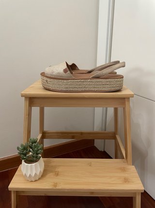 Sandalias Popa Plataforma Yute Beige Doradas