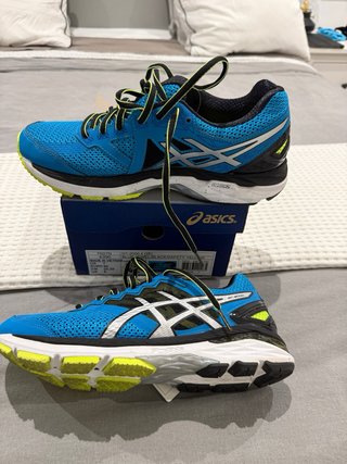 Zapatillas Asics GT-2000 4 Talla 40