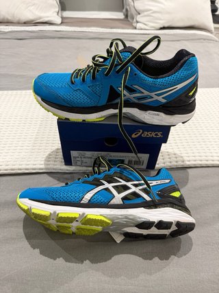 Zapatillas Asics GT-2000 4 Talla 40