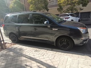 SsangYong Rodius 2015