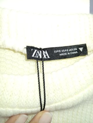 Zara Camiseta Hombros Descubiertos Talla S