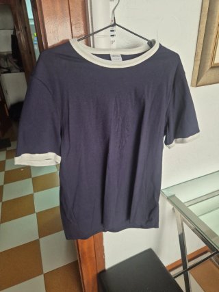 Camiseta Bershka Azul Marino muy oscuro