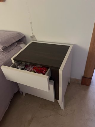 Set de muebles dormitorio en blanco y madera