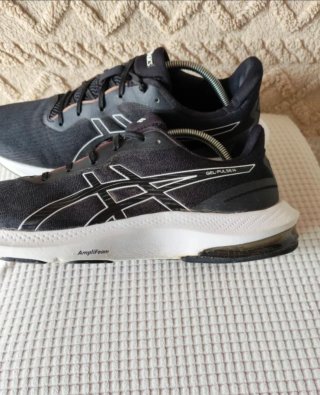 Zapatillas ASICS Gel-Pulse 14 Negras/Blancas