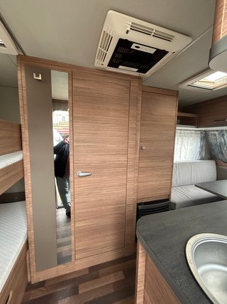 CARAVANA WEINSBERG 400 LK-AIRE-MOVER