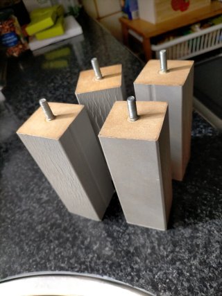 Patas de Mueble Metálicas (4uds)