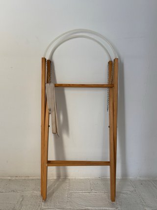 Moisés de mimbre con soporte