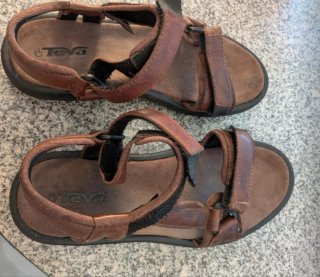 Sandalias Teva Piel Marrón