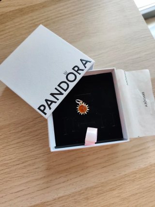 PANDORA Charm Colgante Sol Remolino en Dos Tonos