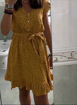 Vestido mostaza con lunares blancos