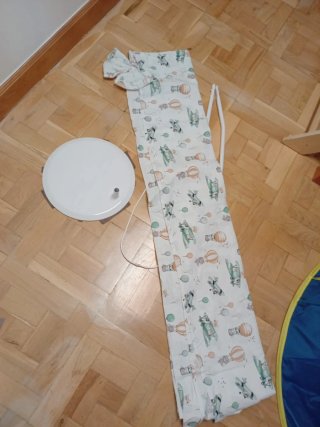 Soporte y cortina para dosel de cuna Julius Zöllne