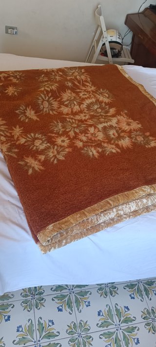 Coperta tipo Somma in lana