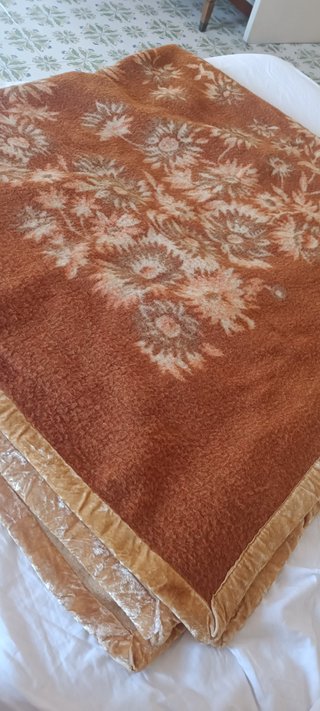 Coperta tipo Somma in lana