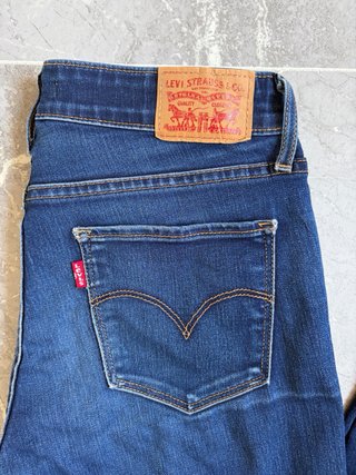 Levi's 711 Vaqueros Skinny Azul Oscuro