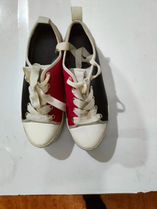 Scarpe Tommy Hilfiger nere e rosse