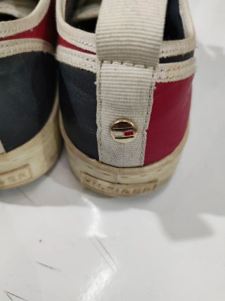 Scarpe Tommy Hilfiger nere e rosse