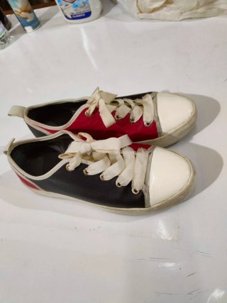 Scarpe Tommy Hilfiger nere e rosse