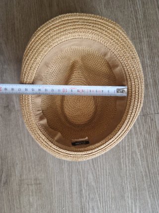 Sombrero de paja para niña con pompones