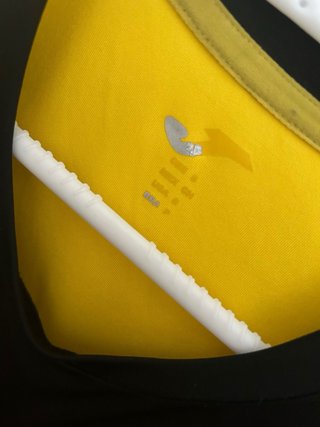 Camiseta deportiva Joma bicolor.