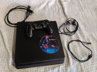 Consola PlayStation 4 Negra