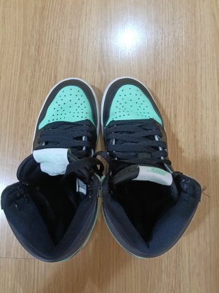 Nike Air Jordan 1 Retro High OG Green Glow