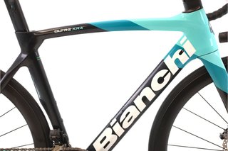 Bicicleta Bianchi Oltre XR4 Disc Di2 12V t.56 Reacondicionada
