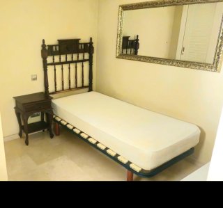 Set Habitación individual. Cama de 90x200 madera