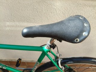Bicicleta de carretera verde