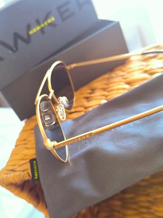 Gafas de sol Hawkers doradas y marrones