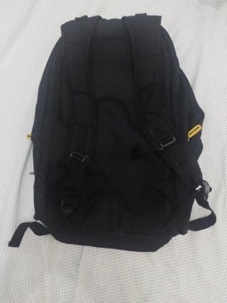 Mochila deportiva negra Mundicolor