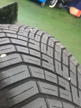 Neumáticos Continental AllSeasonContact 2 225/60 R